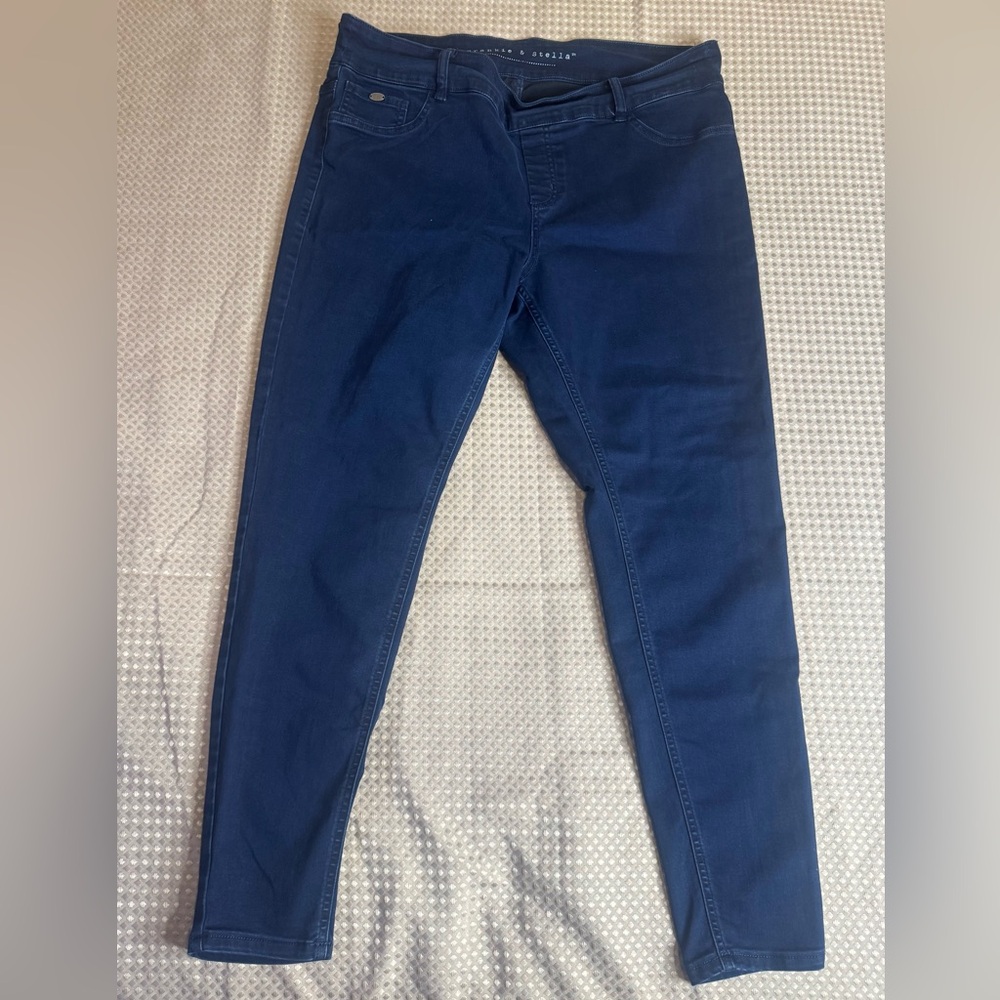 Frankie & Stella Dark Blue Women's Jeggings 20 EUC soft, stretchy pull on
